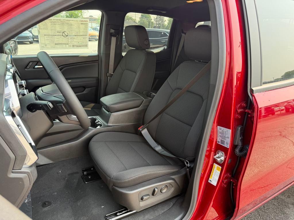 new 2025 GMC Canyon car, priced at $43,819