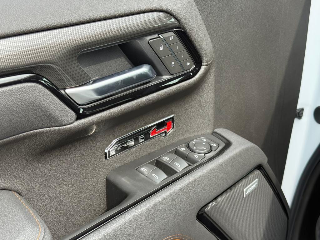 new 2025 GMC Sierra 1500 car, priced at $63,402