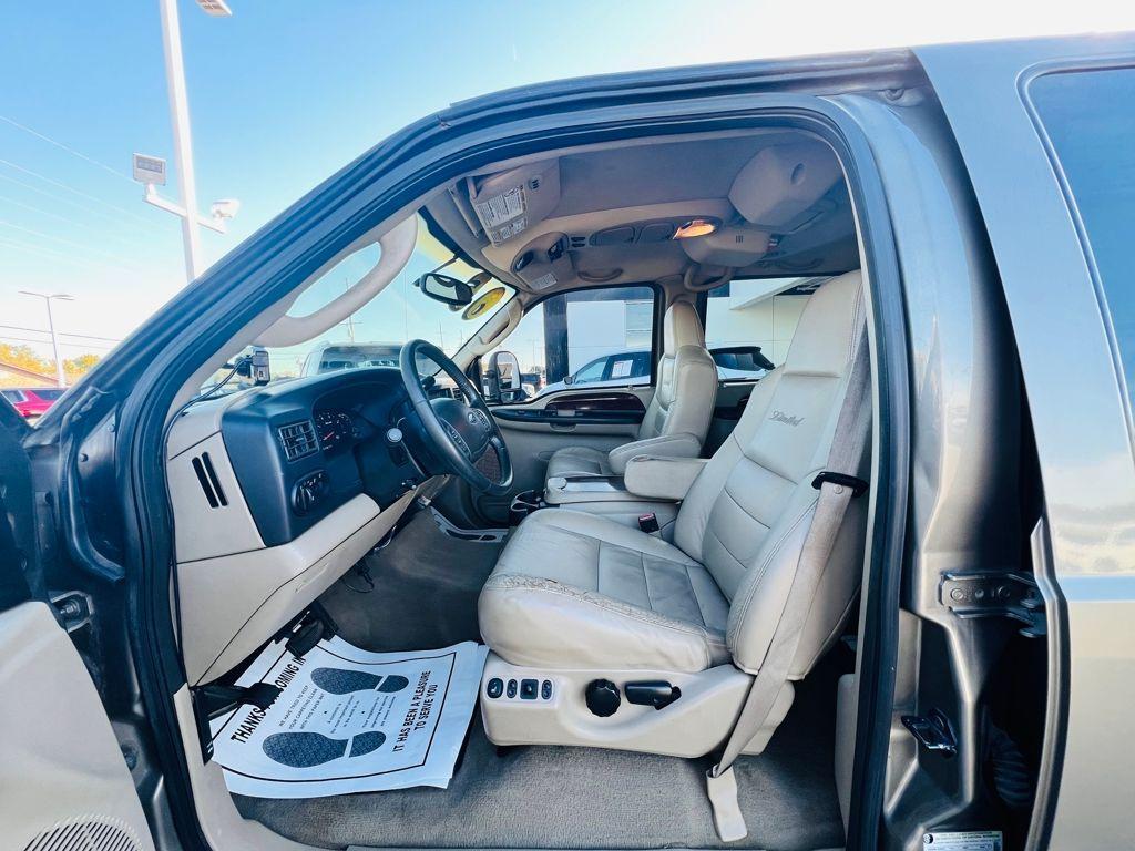 used 2005 Ford Excursion car, priced at $14,775