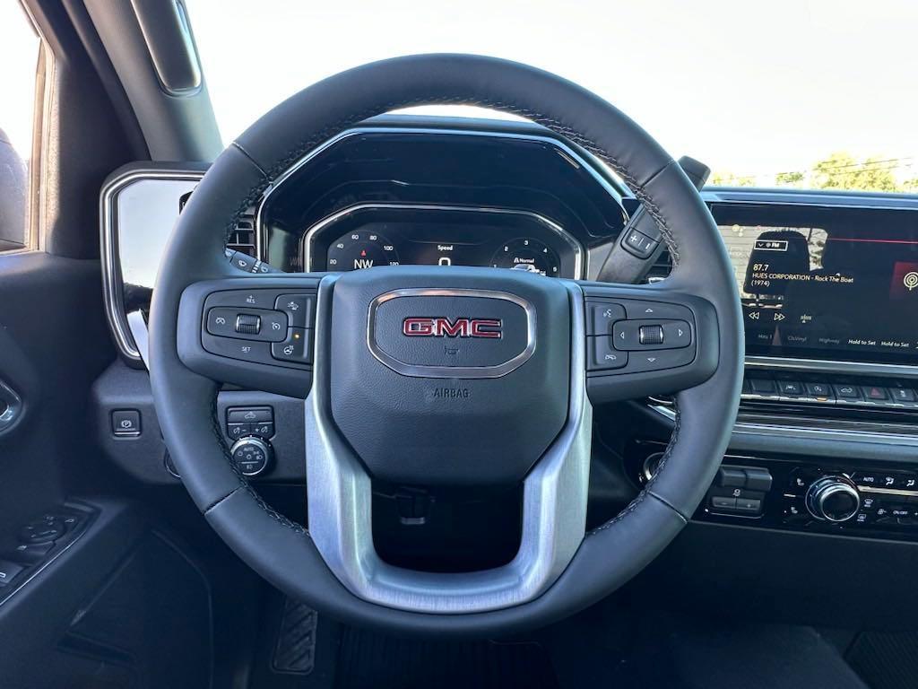 new 2025 GMC Sierra 1500 car, priced at $50,278