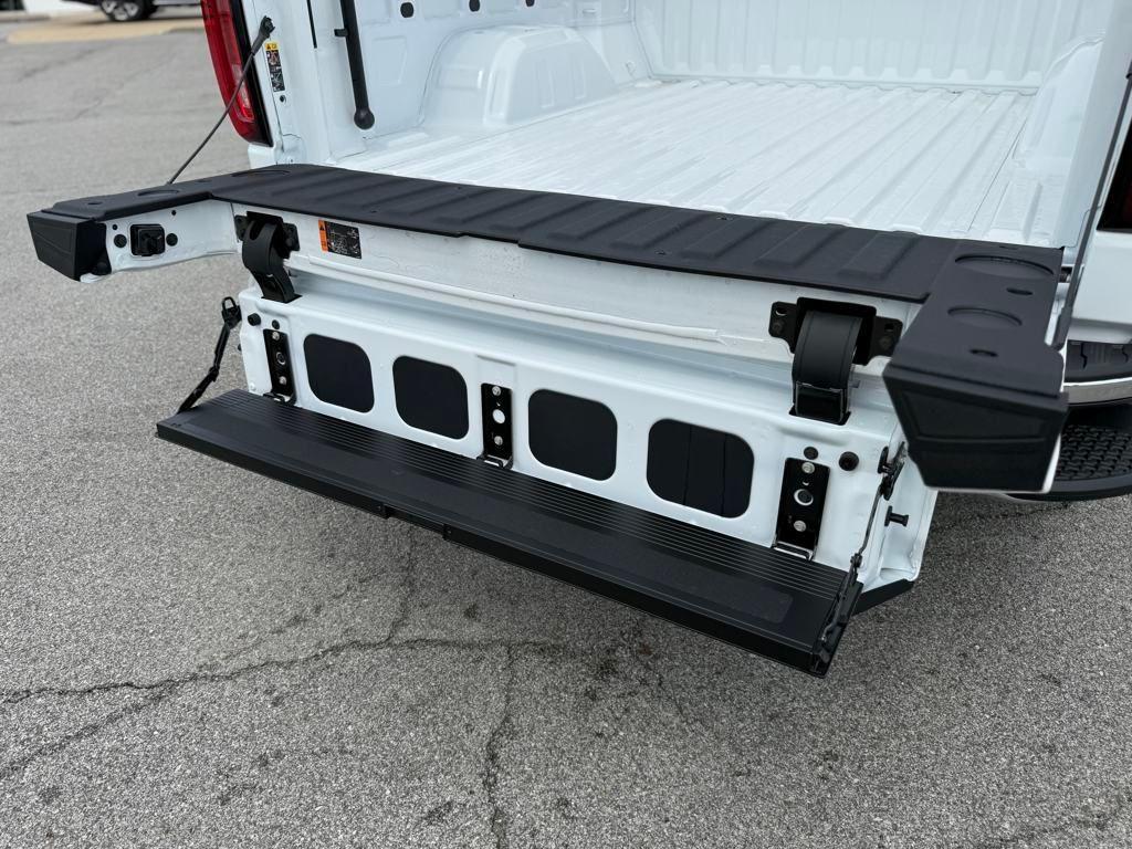 new 2025 GMC Sierra 1500 car, priced at $57,798