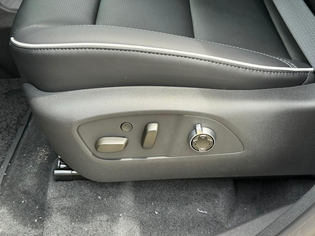 new 2025 Buick Enclave car, priced at $62,269
