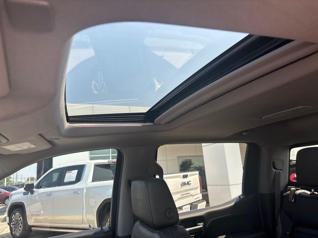 used 2020 GMC Sierra 1500 car, priced at $42,775