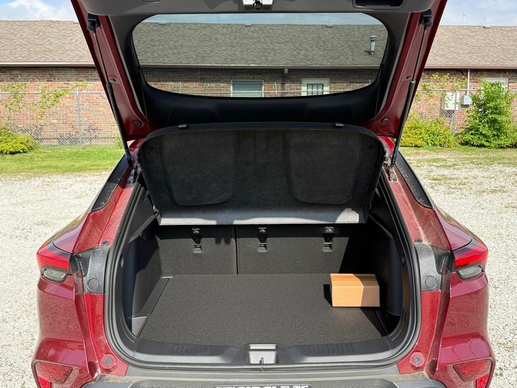 new 2025 Buick Envista car, priced at $25,896