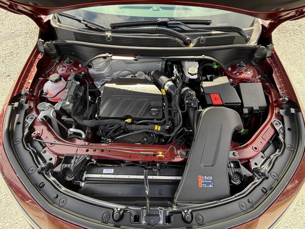 new 2025 Buick Envista car, priced at $25,896