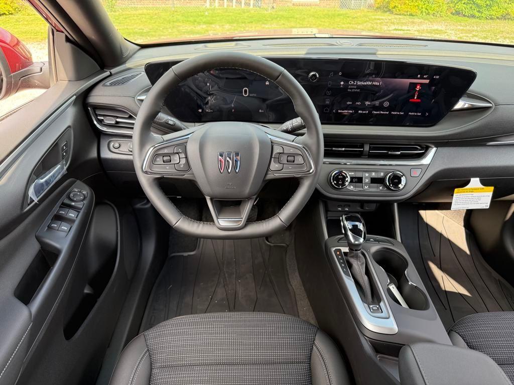 new 2025 Buick Envista car, priced at $25,896
