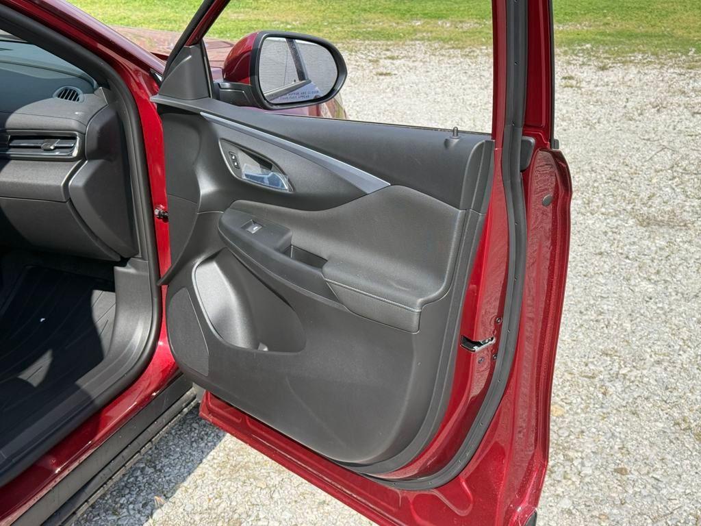 new 2025 Buick Envista car, priced at $25,896