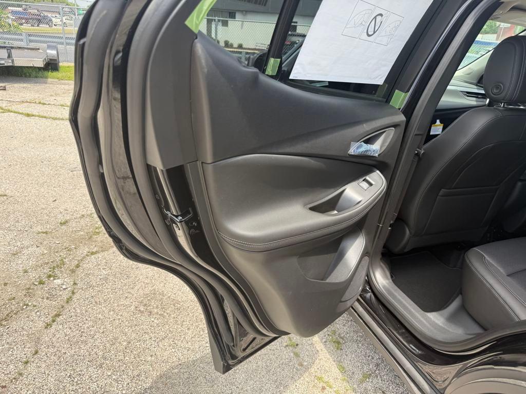 new 2025 Buick Encore GX car, priced at $28,325
