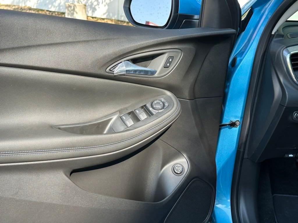 new 2025 Buick Encore GX car, priced at $26,437