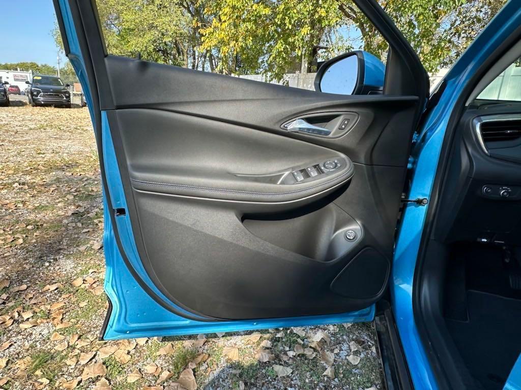 new 2025 Buick Encore GX car, priced at $26,437