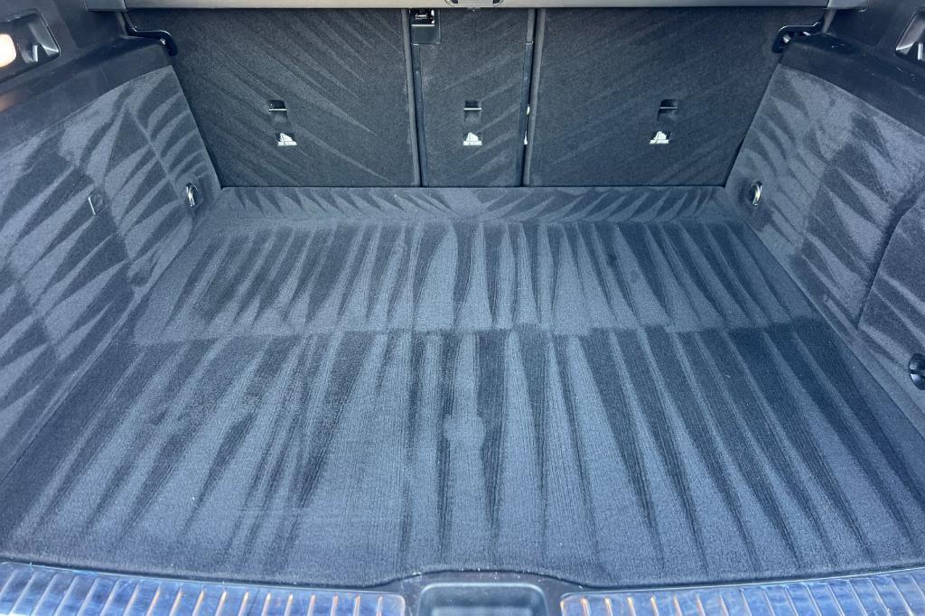 used 2024 Mercedes-Benz GLE 450 Plug-In Hybrid car, priced at $47,991