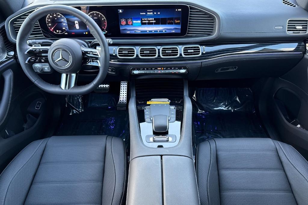 new 2025 Mercedes-Benz GLS 580 car, priced at $124,800