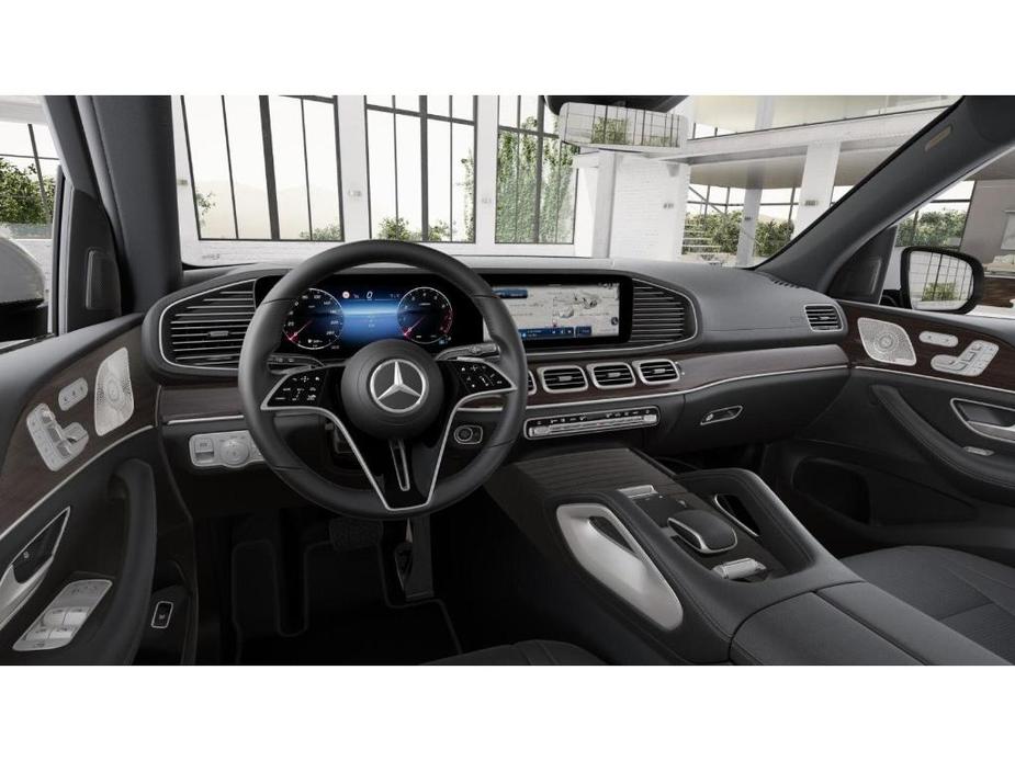 new 2025 Mercedes-Benz GLS 450 car, priced at $94,165