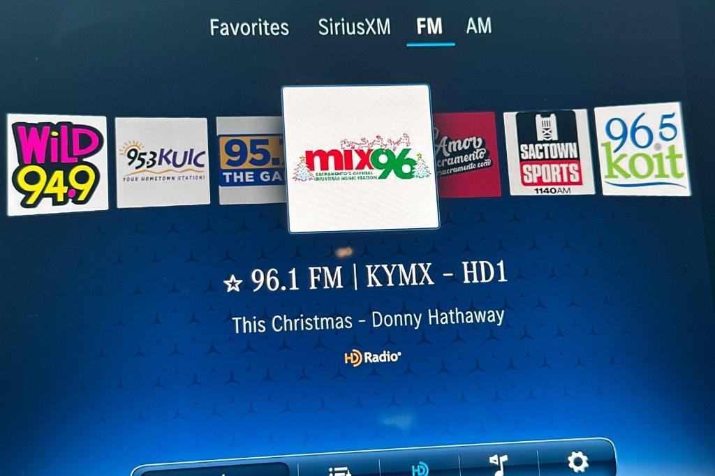 new 2026 Mercedes-Benz GLC 300 car, priced at $58,885