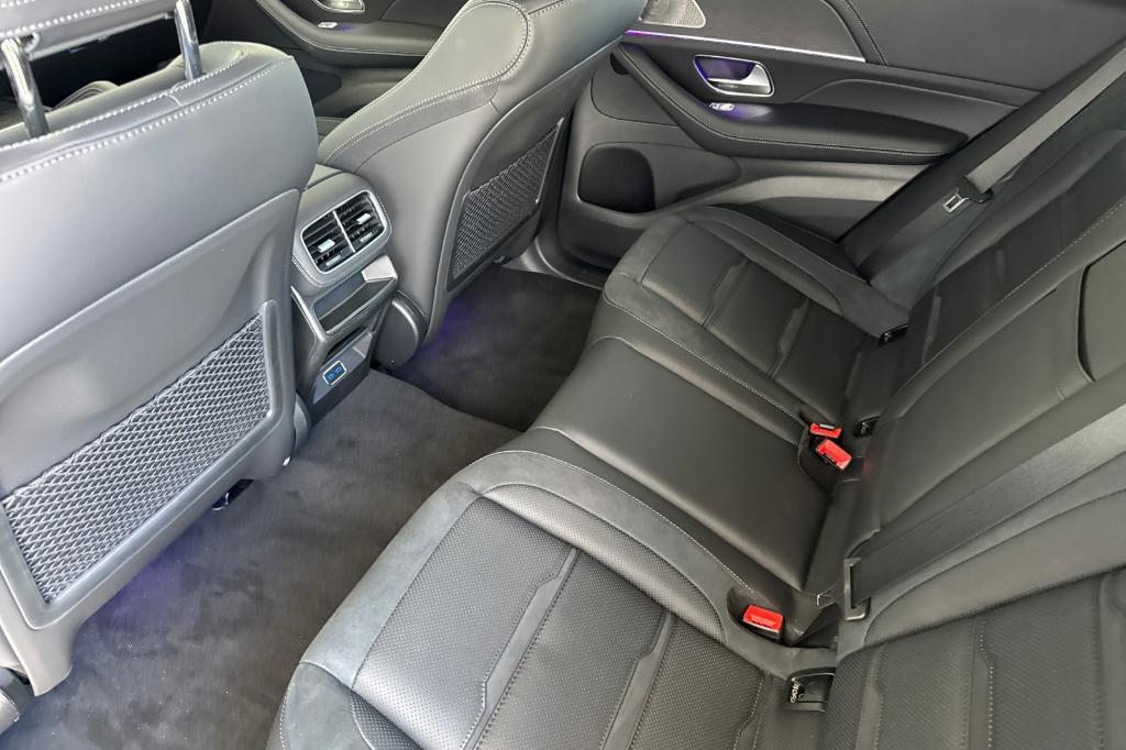 new 2025 Mercedes-Benz AMG GLE 53 car, priced at $91,010