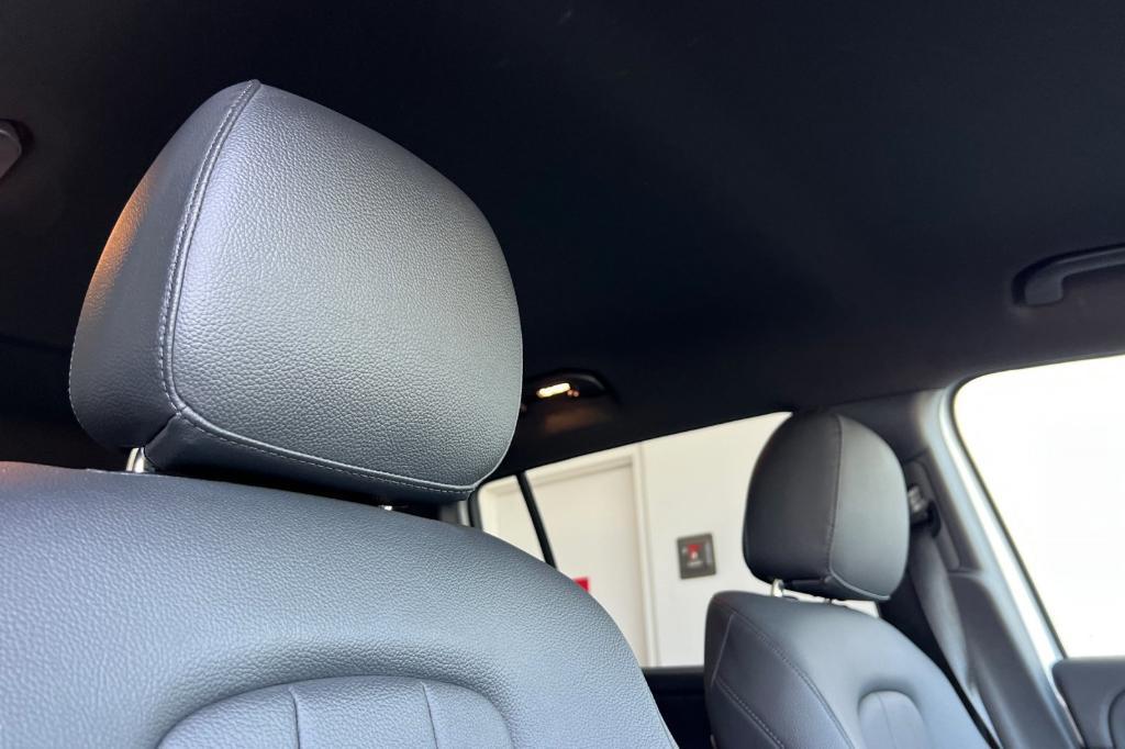 used 2025 Mercedes-Benz GLB 250 car, priced at $38,987