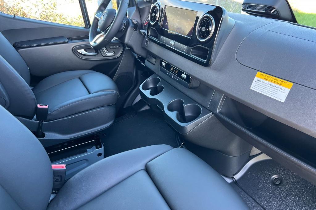 new 2026 Mercedes-Benz Sprinter 2500 car, priced at $77,263