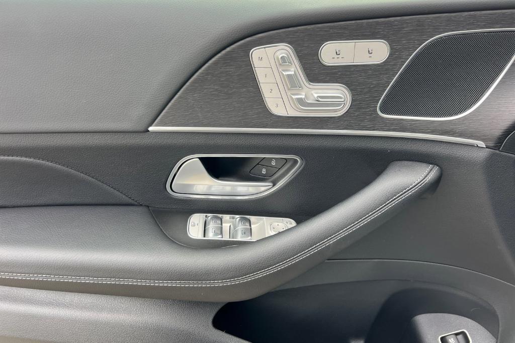 used 2025 Mercedes-Benz GLE 350 car, priced at $59,111