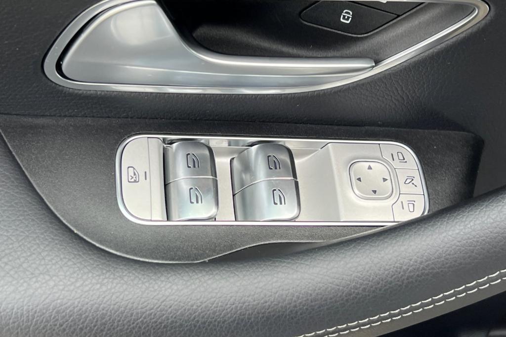 used 2025 Mercedes-Benz GLE 350 car, priced at $59,111