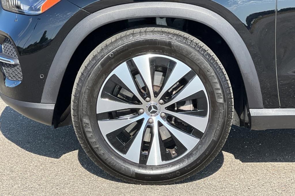 used 2025 Mercedes-Benz GLE 350 car, priced at $54,991