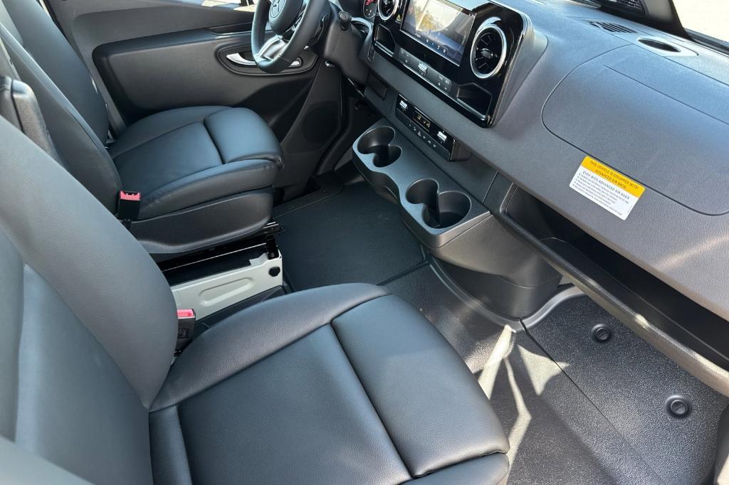 new 2025 Mercedes-Benz Sprinter 2500 car, priced at $79,066