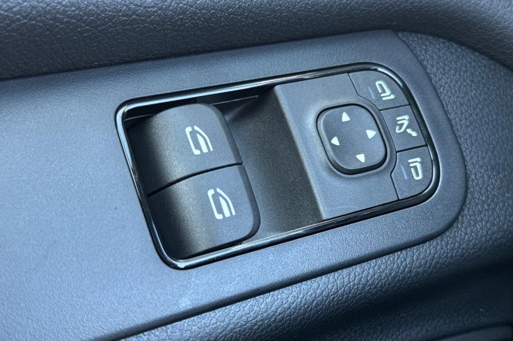 new 2025 Mercedes-Benz Sprinter 2500 car, priced at $79,066