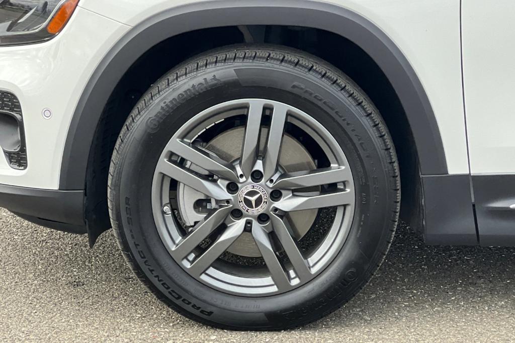 used 2025 Mercedes-Benz GLB 250 car, priced at $37,991