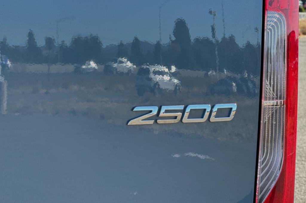 new 2025 Mercedes-Benz Sprinter 2500 car