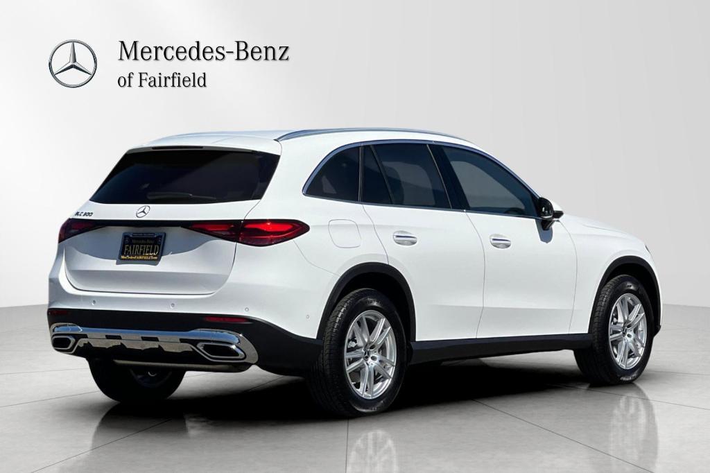 new 2025 Mercedes-Benz GLC 300 car, priced at $53,085