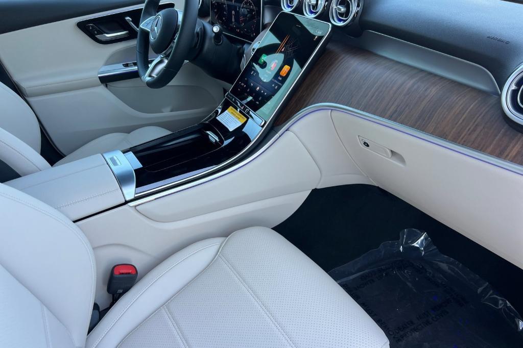 new 2025 Mercedes-Benz GLC 300 car, priced at $53,085