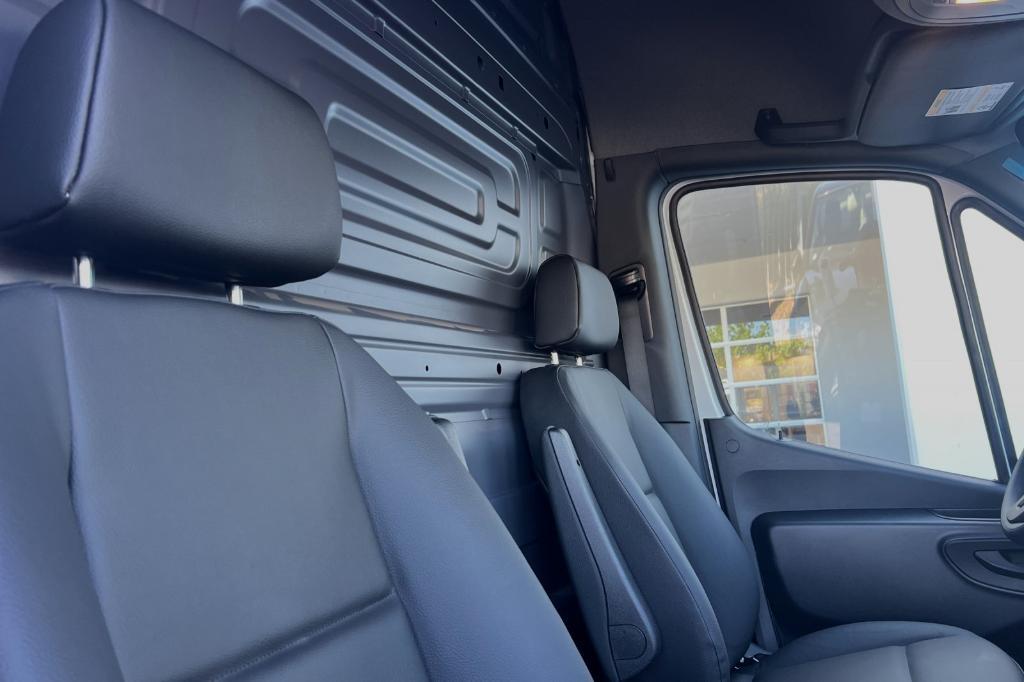 new 2024 Mercedes-Benz Sprinter 2500 car, priced at $58,207