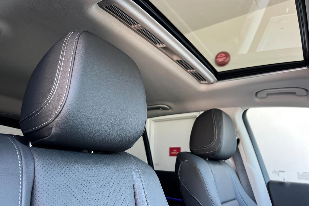 new 2025 Mercedes-Benz GLE 350 car, priced at $65,825