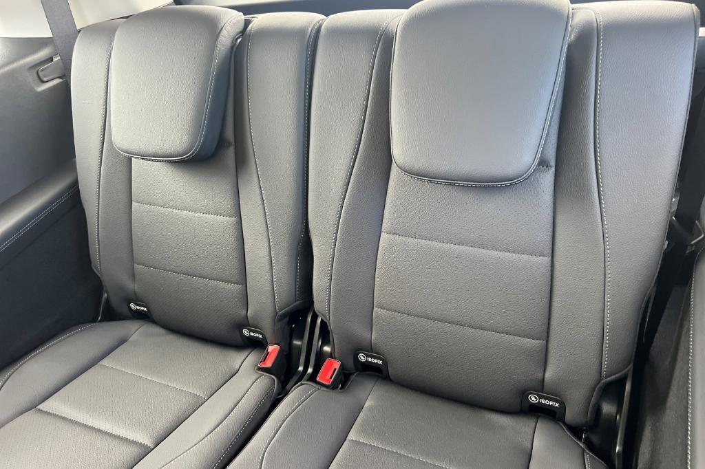 new 2026 Mercedes-Benz GLS 450 car, priced at $98,450