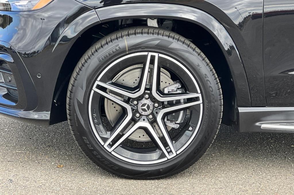 new 2026 Mercedes-Benz GLS 450 car, priced at $98,450