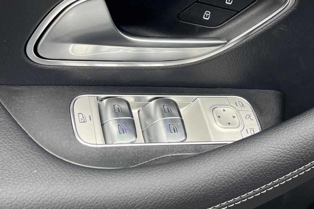 new 2026 Mercedes-Benz GLS 450 car, priced at $98,450