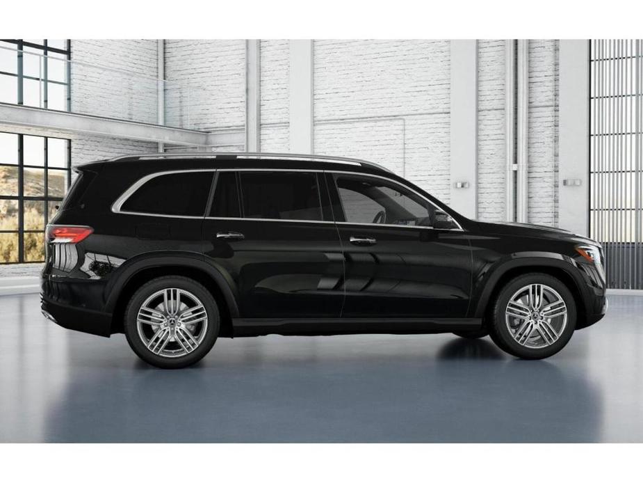 new 2025 Mercedes-Benz GLS 450 car