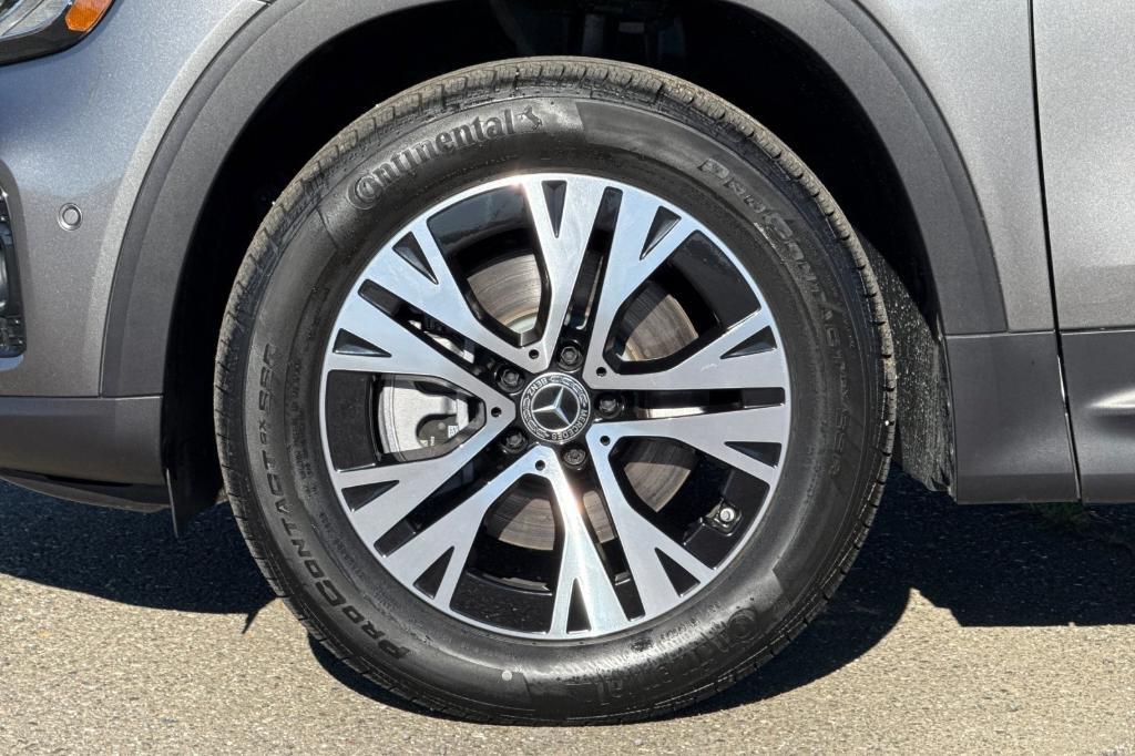 new 2025 Mercedes-Benz GLB 250 car, priced at $52,780