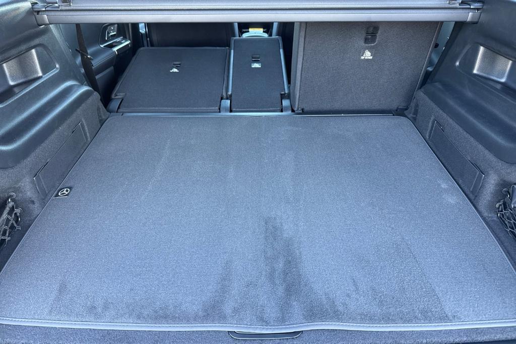 new 2025 Mercedes-Benz GLB 250 car, priced at $52,780