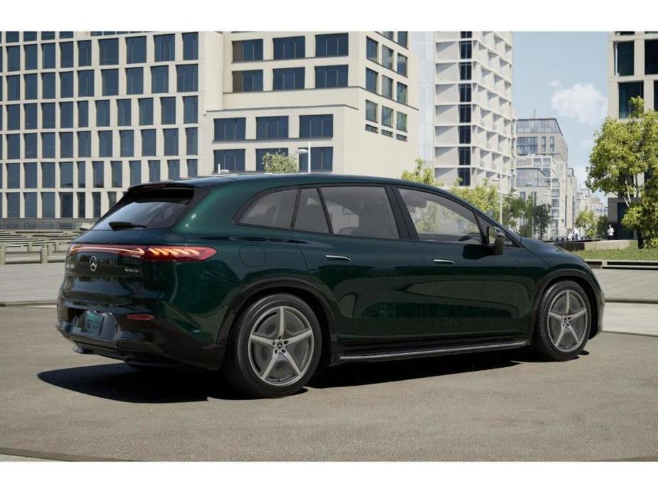 new 2025 Mercedes-Benz EQS 580 car