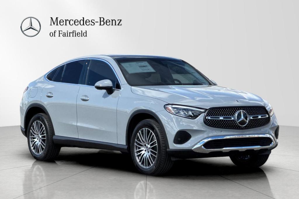 new 2025 Mercedes-Benz GLC 300 car, priced at $63,905