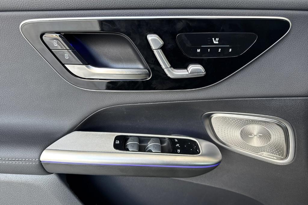 new 2025 Mercedes-Benz GLC 300 car, priced at $63,905