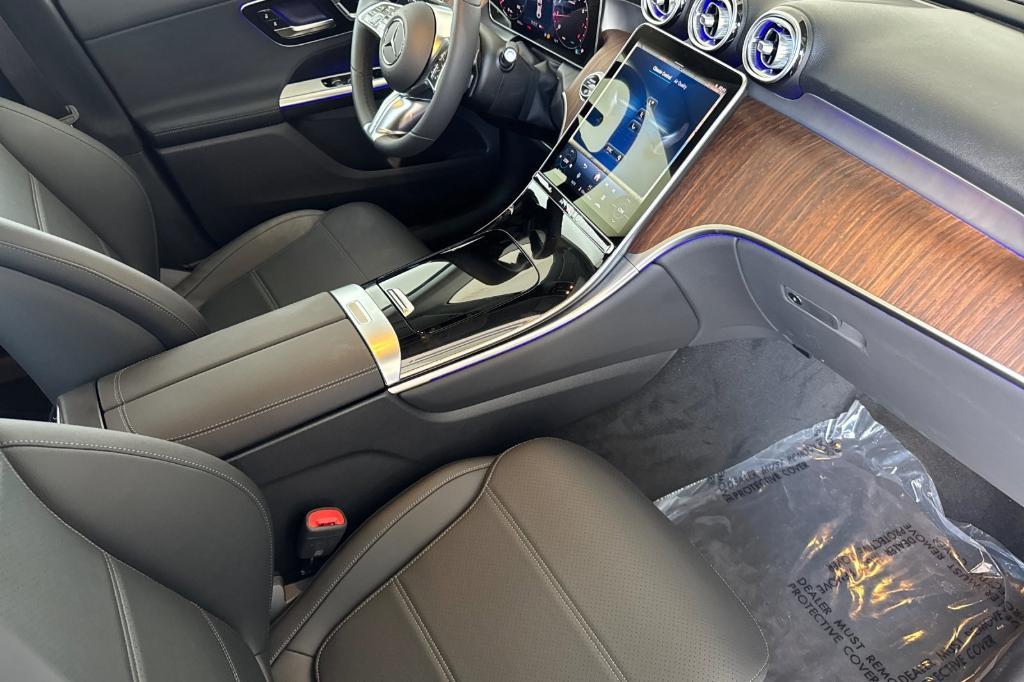 new 2025 Mercedes-Benz GLC 300 car, priced at $63,905