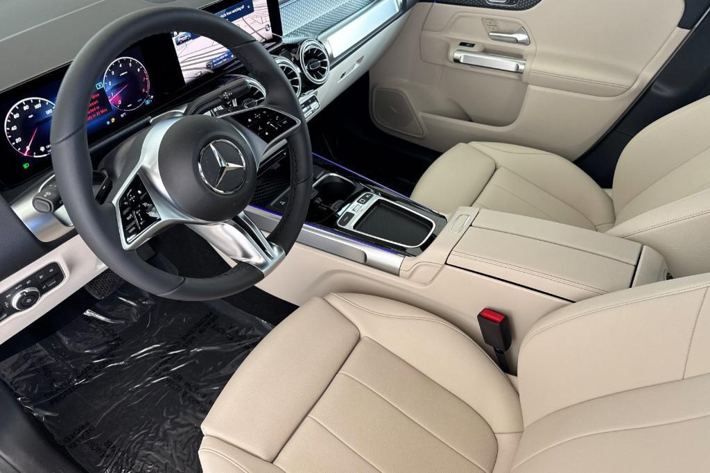 new 2025 Mercedes-Benz GLB 250 car, priced at $51,265