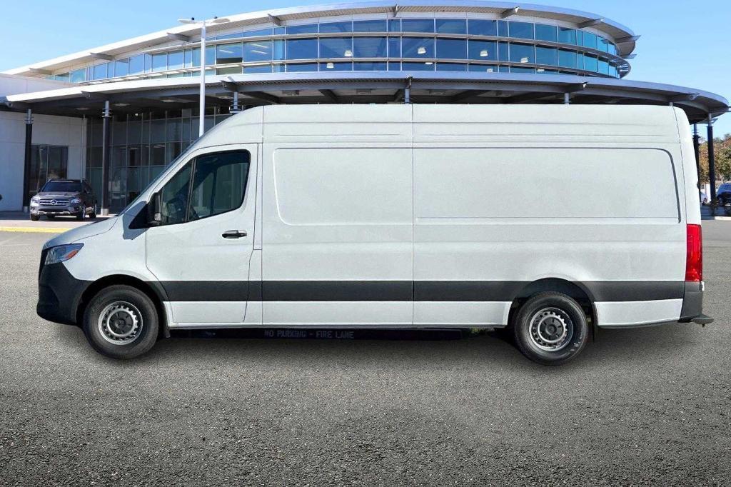 new 2024 Mercedes-Benz Sprinter 2500 car, priced at $60,976