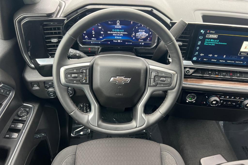 used 2024 Chevrolet Silverado 1500 car, priced at $41,900