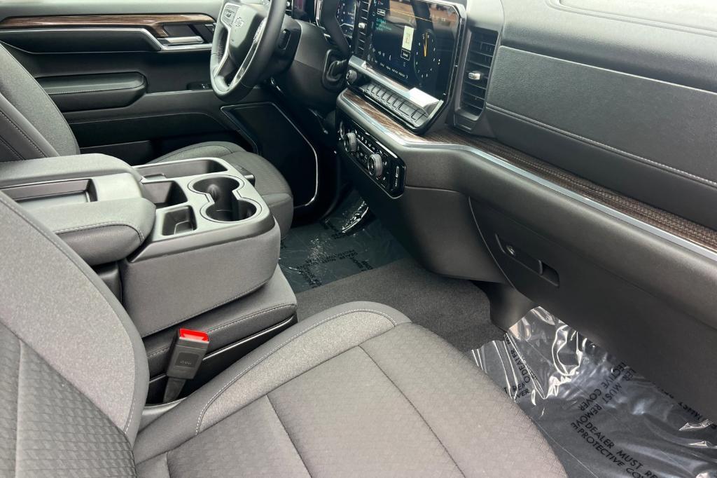 used 2024 Chevrolet Silverado 1500 car, priced at $41,900