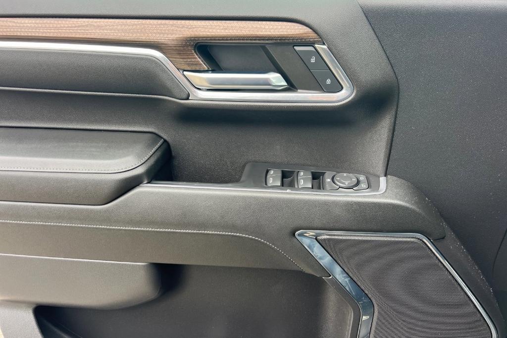 used 2024 Chevrolet Silverado 1500 car, priced at $41,900