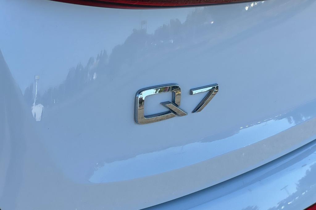 used 2023 Audi Q7 car, priced at $34,500