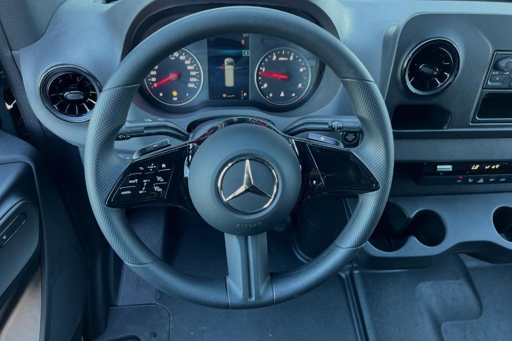 new 2025 Mercedes-Benz Sprinter 2500 car