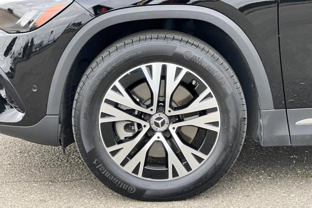 used 2025 Mercedes-Benz GLA 250 car, priced at $33,991